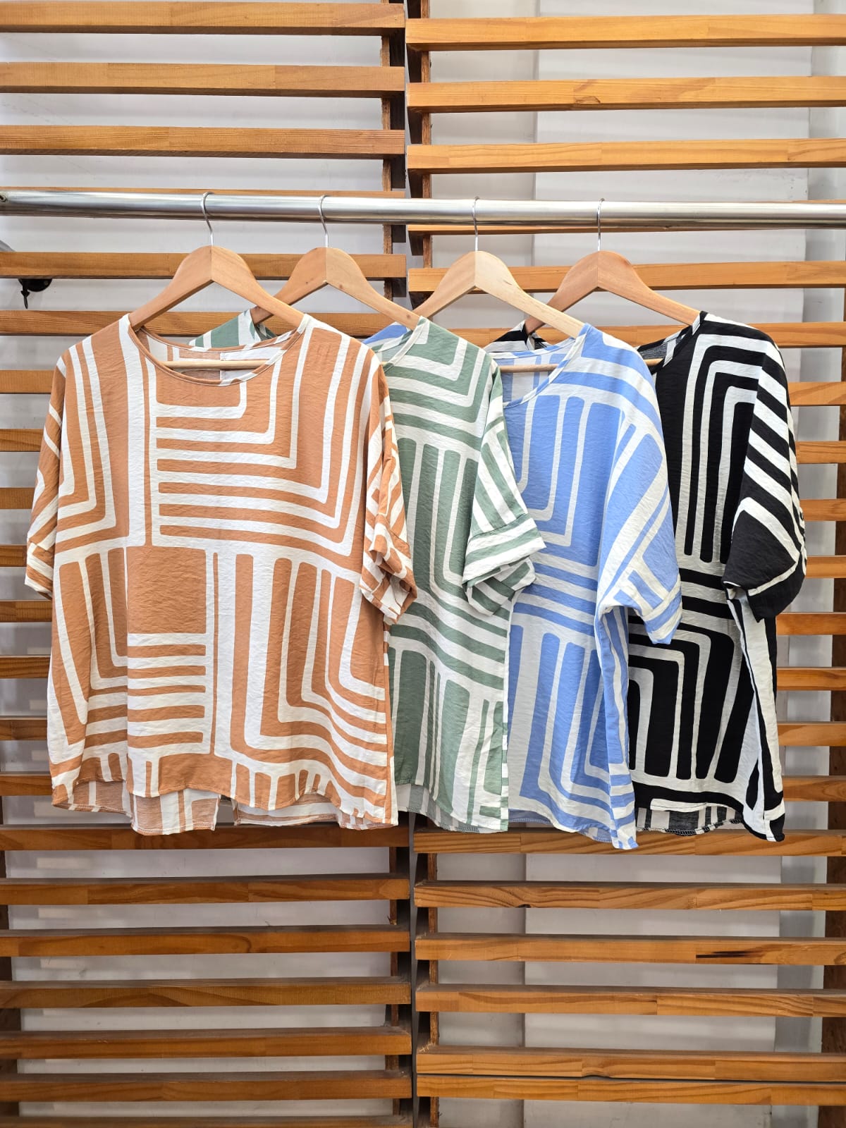 Blusa manga corta cuadros detalle moños