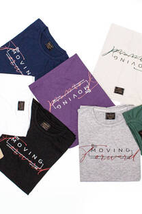 Remera Estampada Moving Forward - 