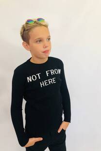 SWEATER DE HILO ESPECIAL CON LYCRA NOT FROM HERE - 