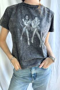 REMERA KATE Y NAOMI