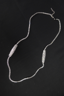 COLLAR LARGO PIEDRAS Y STRASS CON CILINDROS  - 