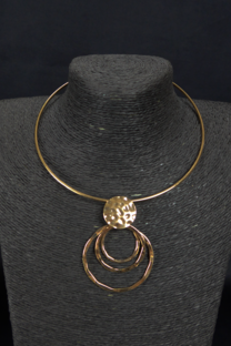 COLLAR RIGIDO CON DIJE TRES CIRCULOS - 