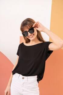 Remera Cuello Bote  - 