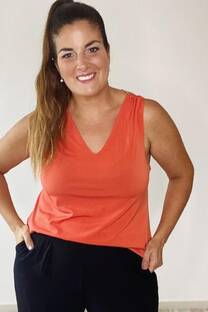 Musculosa con cadena cruzada - 