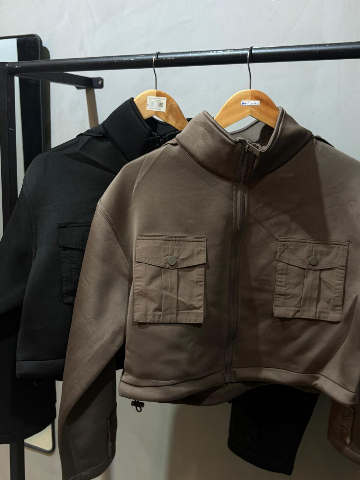 Imagen carrousel Campera Caliope 1