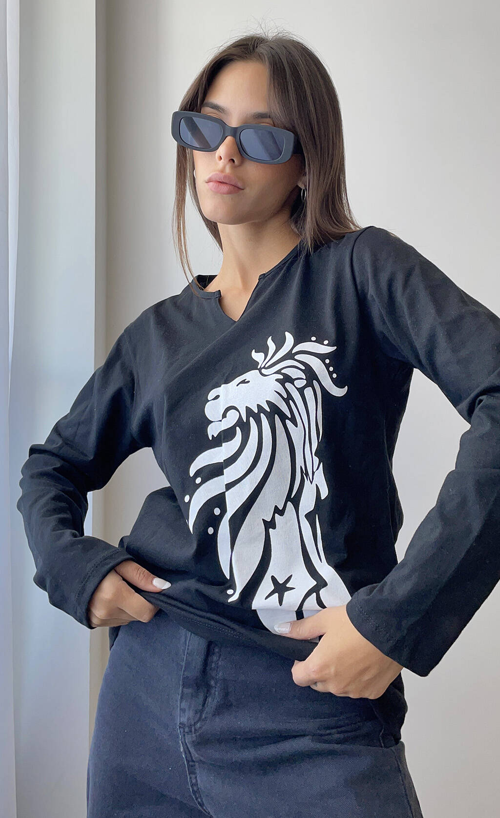 Imagen carrousel Remera Lion 4