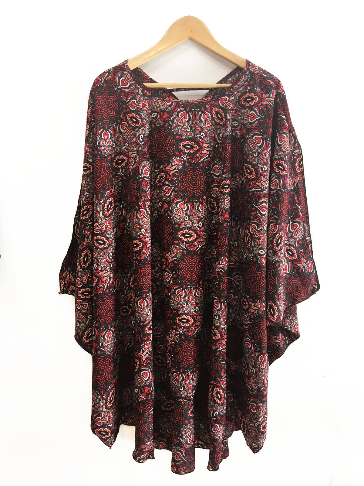 Imagen carrousel Poncho Sedita O Estampado  1