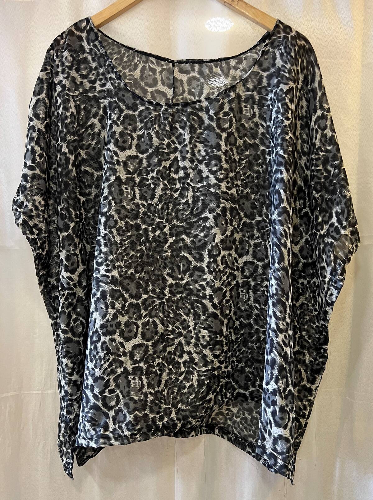 Imagen carrousel Poncho de Gaza Animal Print 3